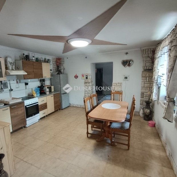 Izs�ki elad� 75 nm-es h�z