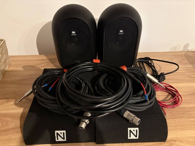 JBL 104 monitor hangfalszett
