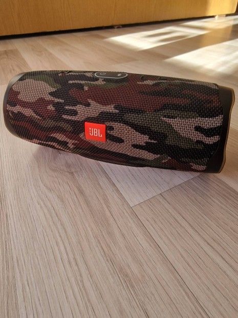 JBL Charge 4