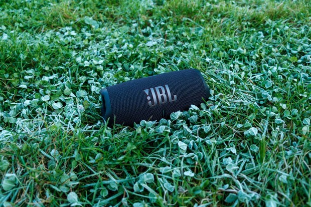 JBL Charge 5