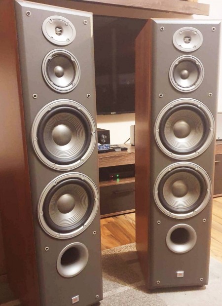 JBL E90 hangfal pr 