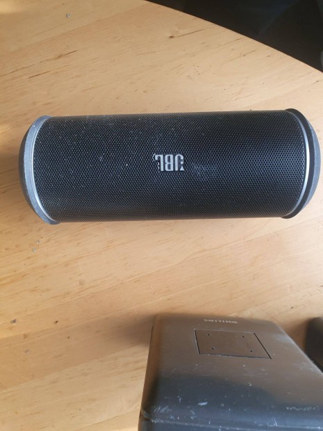 JBL Flip2 bluetooth hangszr elad, j akksi + 1 db j akksi