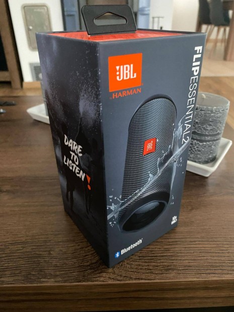 JBL Flip Essential 2 Hordozhat hangszr, Bluetooth, Fekete