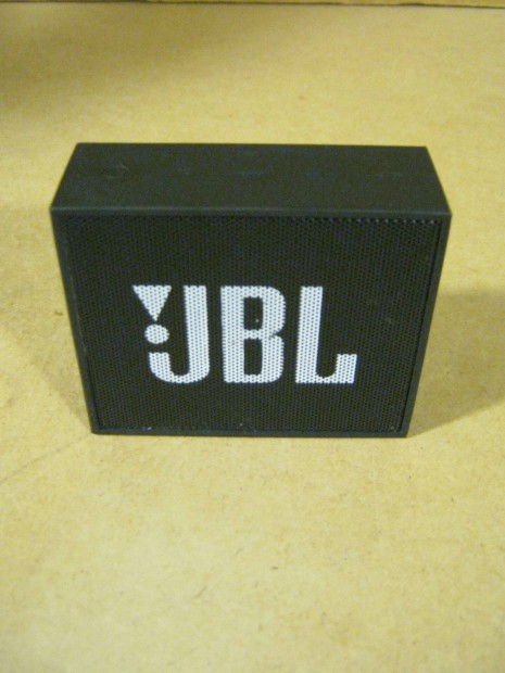 JBL GO Bluetooth hordozhat hangszr, jtllssal