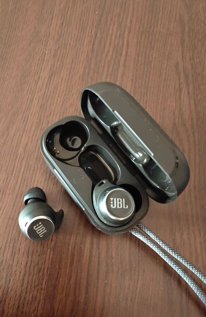 JBL Reflect Aero bluetooth flhallgat