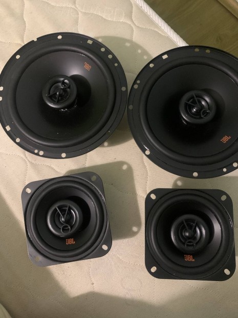 JBL Stage2 aut hangszr