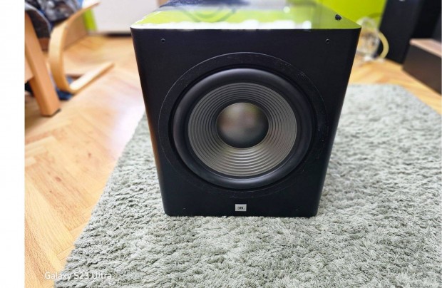 JBL Studio 260P