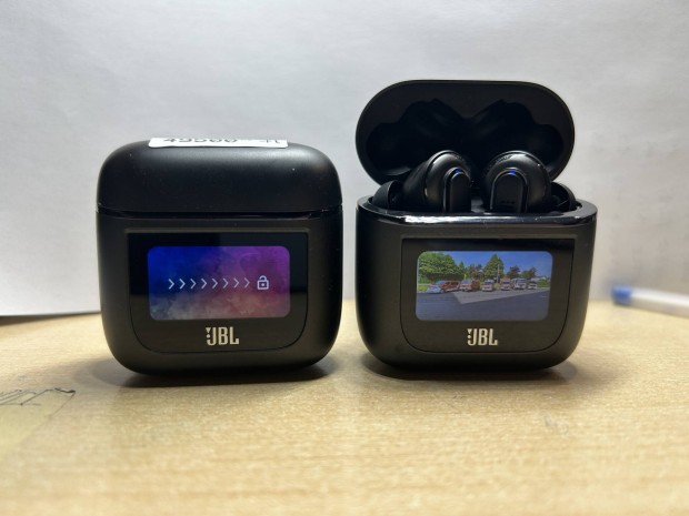 JBL Tour Pro 2 True Wireless fülhallgató