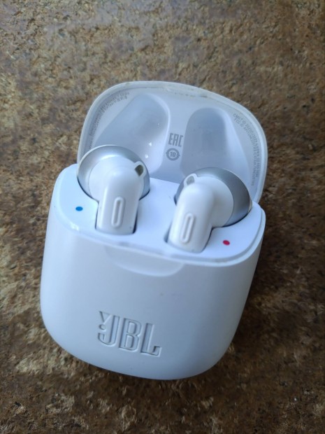 JBL Tune 225 White olcsn