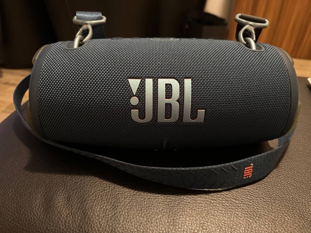 JBL Xtreme 3 hordozhat hangszr