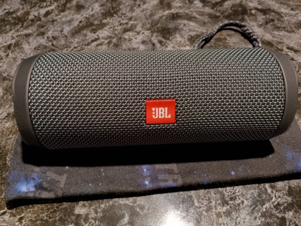 JBL flip Essential 2 Bluetooth hangszr vadonatj 