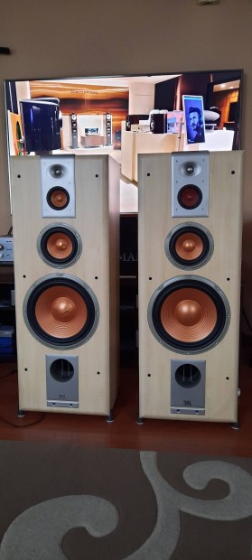 JBL hangfal Studio S412/PBE/230 aktiv hangfal.