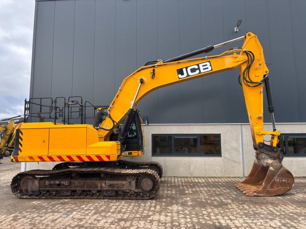 JCB 220X/ 8905 zemra / Lzing 20%-tl