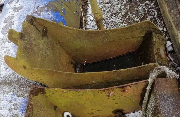 JCB 3CX markoló 40-s árokásó kanál +tolólap használt,féláras szett ár!