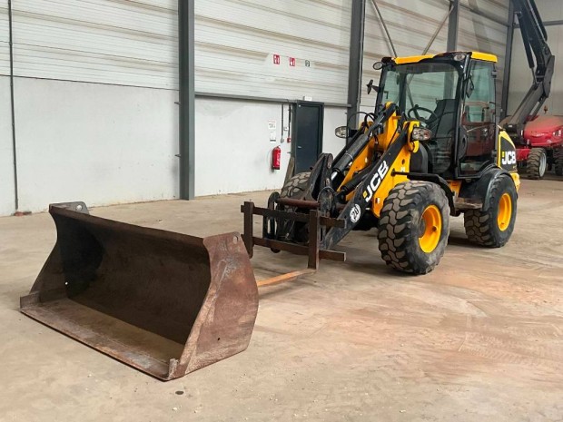 JCB 406 B / 4 844 üzemóra / Lízing 20%-tól