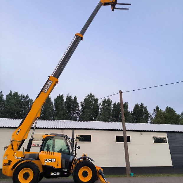 JCB 540-140 Teleszkopos rakod