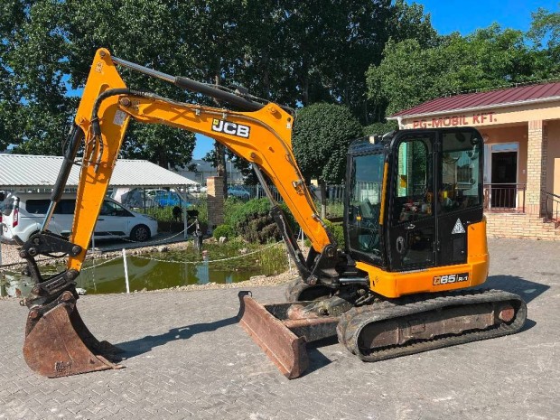 JCB 65 R-1 forg kotr