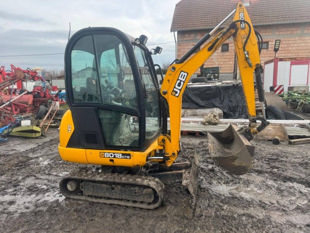 JCB 8018 CTS Minikotr�g�p , 1420 �zem�ra , 1,8 Tonnna