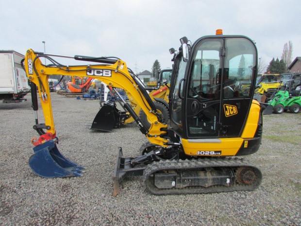 JCB 8029 CTS / 300 / Lzing 20%-tl