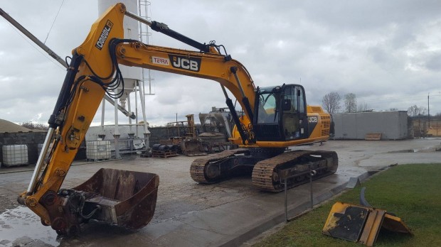 JCB JS260 28 tonnás láncos kotró garantált 6.500 üzemóra