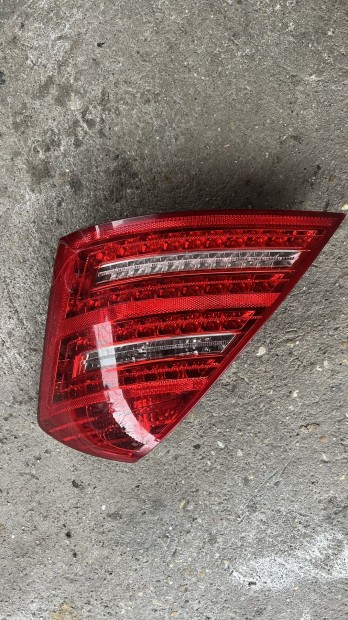 JOBB H�TS� L�MPA W221 A2218201464 elad�