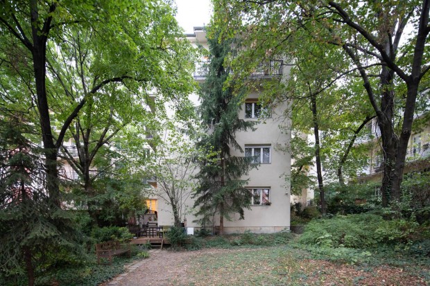 J�L ALAK�THAT� NYUGALMAT �RASZT� OTTHON A V�ROS SZ�V�BEN!