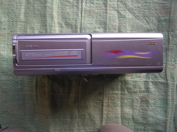 JVC 12 compact.CH-X99 modell. CD