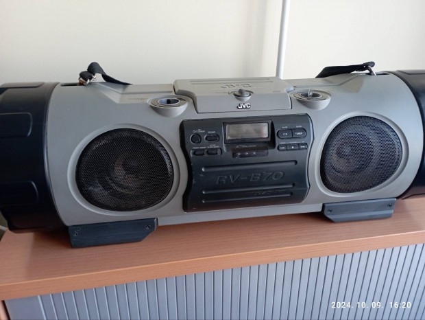 JVC Boombox RV-B70