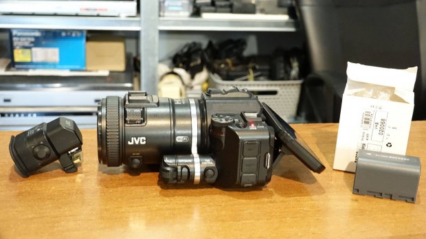JVC GC-PX100 Full HD videokamera! S.O.S