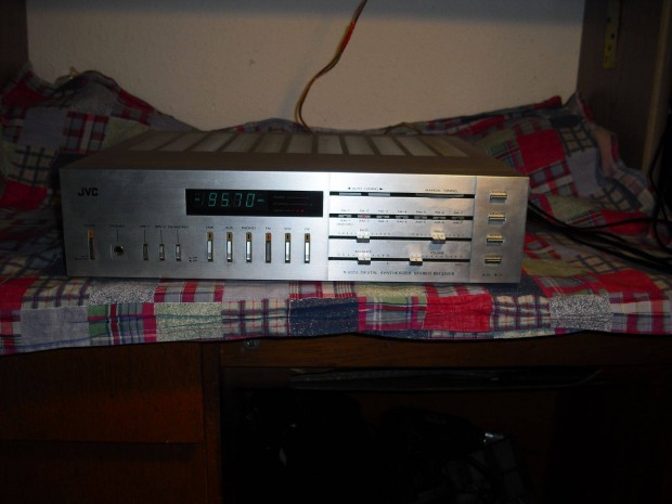 JVC RS-55L receiver