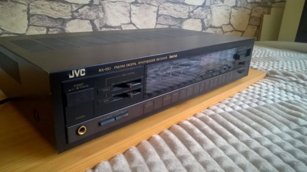 JVC RX-150 Digital Synthesiser Receiver quartz clock