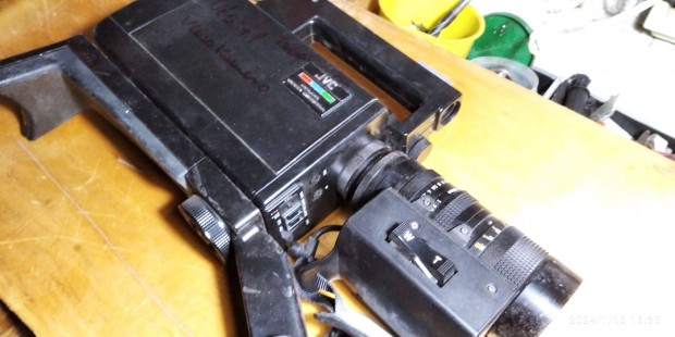 JVC videoszett ,VHS kazetts kamera,videomagn, monitor s tuner