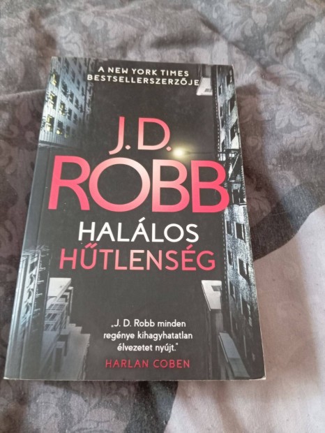 J. D. Robb: Hallos htlensg (2021)