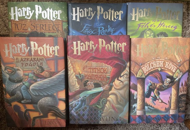 J. K. Rowling: Harry Potter 1-6.