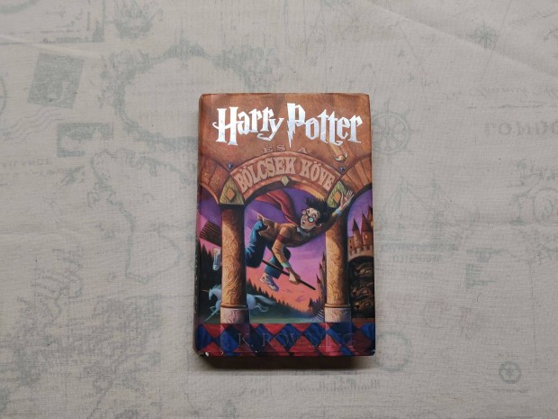 J. K. Rowling - Harry Potter s a blcsek kve