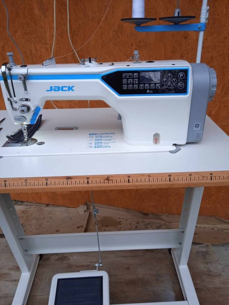 Jack A5EQ, szlvagos gyorsvarro varrgp