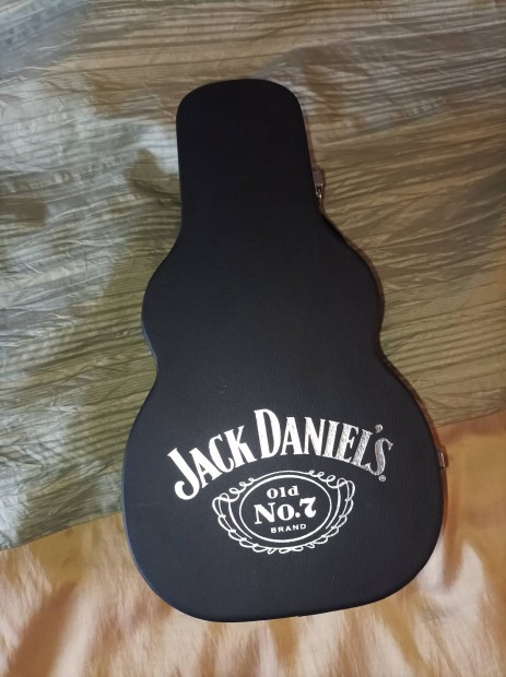 Jack Daniels gitr formj ital tart dsz doboz laksdekorci . .