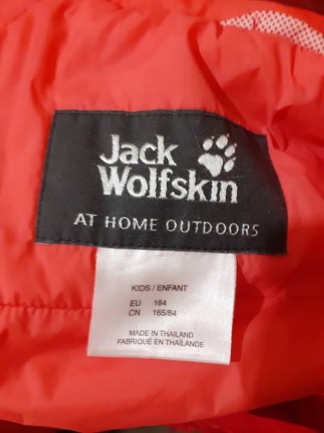 Jack Wolfskin szldszeki