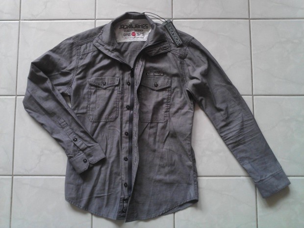 Jack & Jones divat ing S-s,címkés ,50 Euro volt,egyedi,gomb+cipzár is!