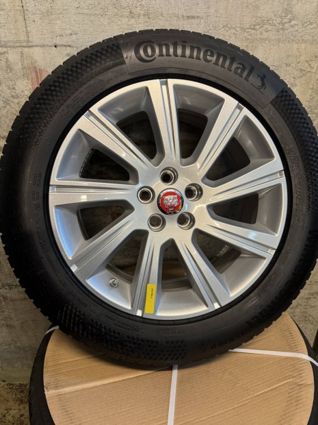 Jaguar E-Pace XF 18" felni téligumi