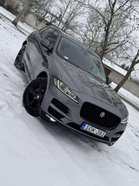 Jaguar F-PACE 2.0 i4D Portfolio AWD (Automata)...