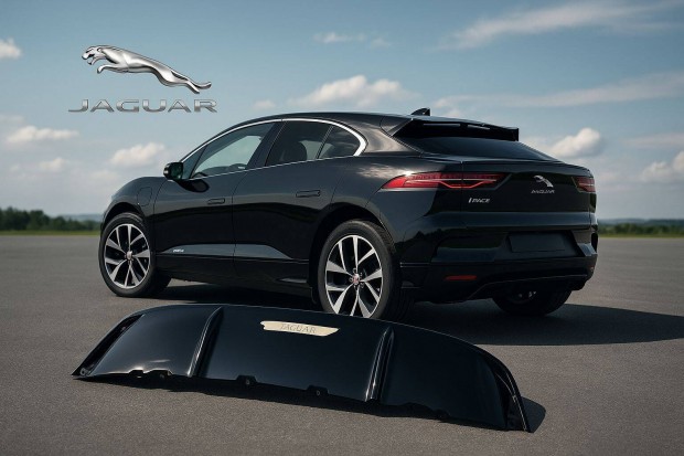Jaguar IPACE X590 hátsó lökhárító diffúzor, alsó spoiler repedt J9D31