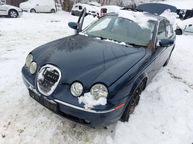 Jaguar S-Tipe karossz�ria elemei k�k