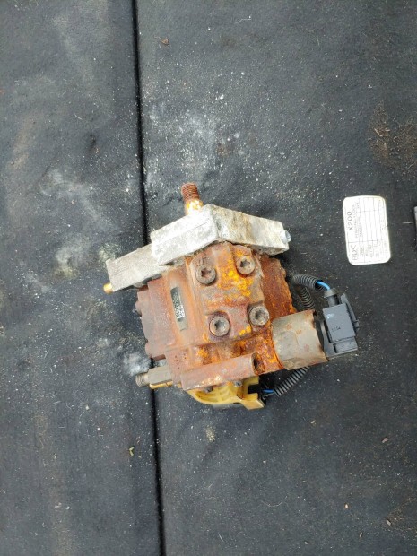 Jaguar S-Type 2.7 V6 nagynyoms zemanyagpumpa