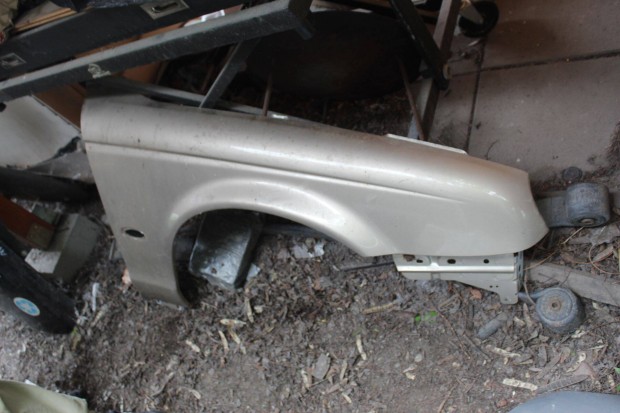 Jaguar S-Type Jobb első sárvédő