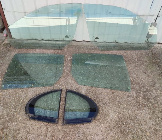 Jaguar S-Type ajt� �veg. 6000.-/db Szem�lyesen!