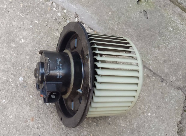 Jaguar S-Type ftmotor. (1999)