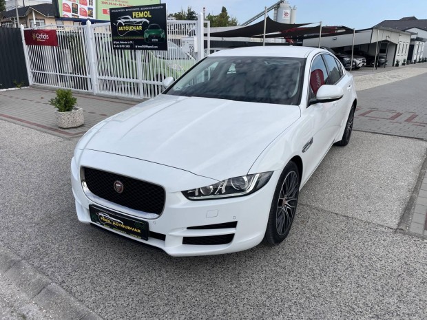 Jaguar XE 2.0 l4D Prestige (Automata) 1tulaj.!...