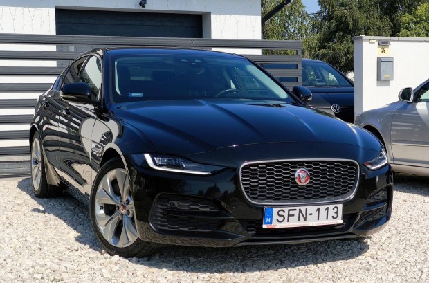 Jaguar XE D180 SE AWD (Automata) 4x4 Összkerékh...