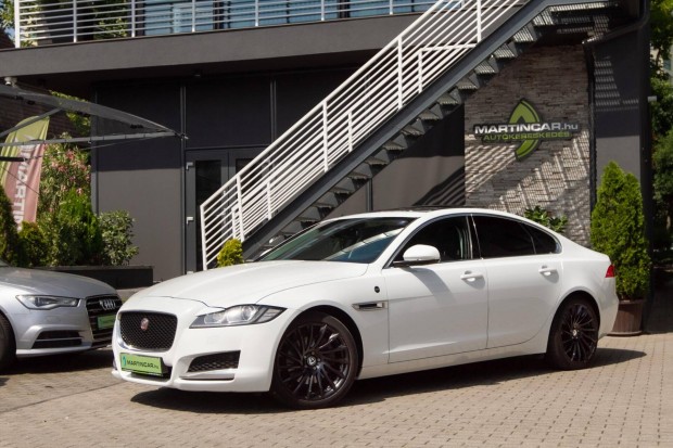 Jaguar XF 2.0 i4D Prestige (Automata) Polaris W...